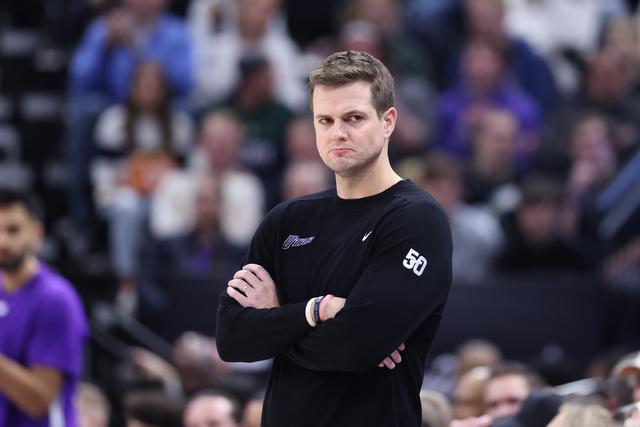 赵继伟10+9辽宁胜山西 邹雨宸18+11北控负浙江